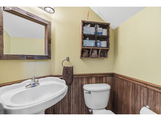 34602 Ne 49TH Pl, La Center, WA 98629