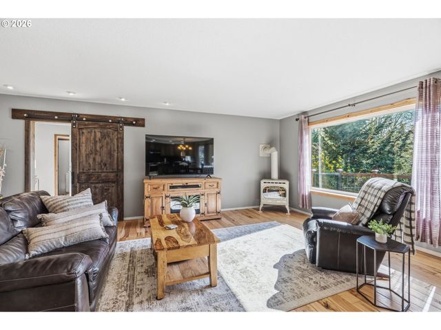 34602 Ne 49TH Pl, La Center, WA 98629