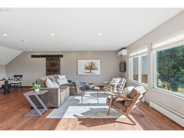 34602 Ne 49TH Pl, La Center, WA 98629