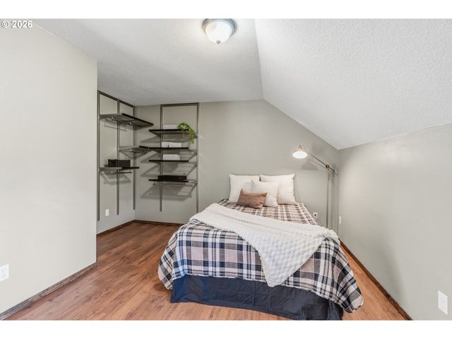 34602 Ne 49TH Pl, La Center, WA 98629