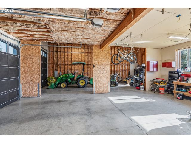 34602 Ne 49TH Pl, La Center, WA 98629