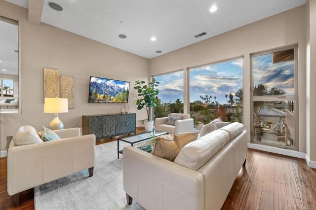 614 Ocean View Avenue, Encinitas, CA 92024