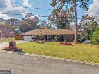 102 Gatlin Court, Warner Robins, GA 31088