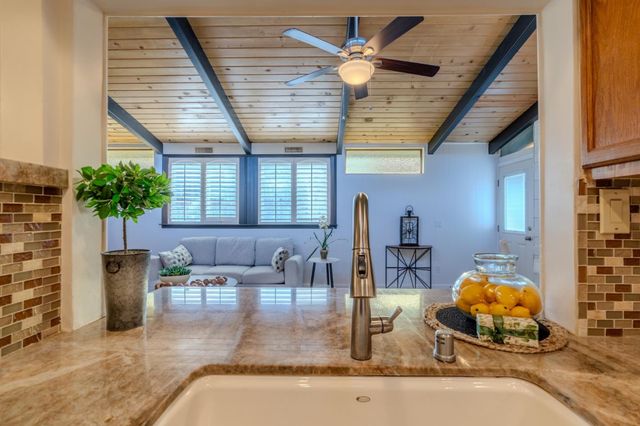 711 Lundy Way, Pacifica, CA 94044