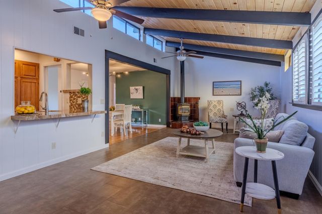 711 Lundy Way, Pacifica, CA 94044