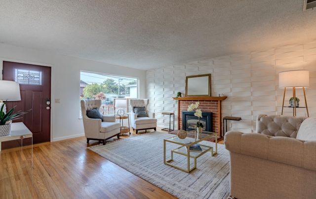 711 Lundy Way, Pacifica, CA 94044