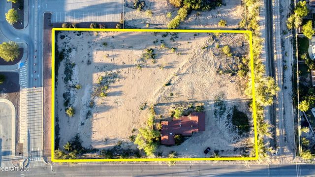 391 N Moon Road, Socorro, TX 79927