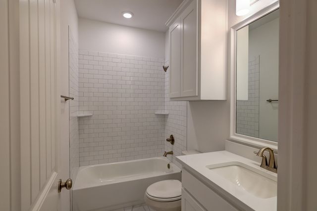 10171 blue jay Lane, Benbrook, TX 76126