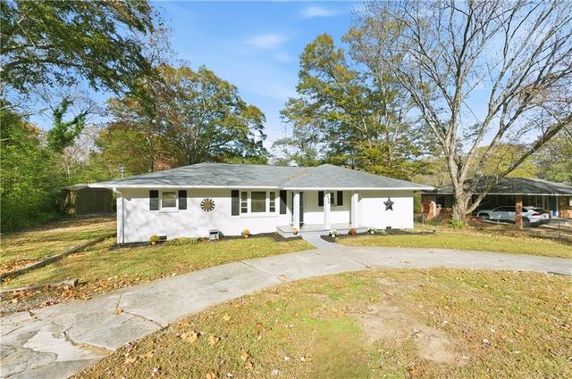 1426 Thunderwood SW Lane, Mableton, GA 30126