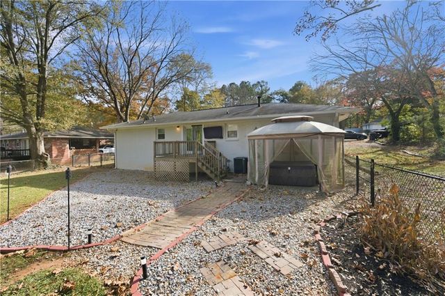 1426 Thunderwood SW Lane, Mableton, GA 30126