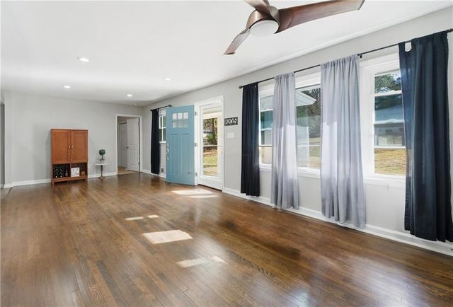 1426 Thunderwood SW Lane, Mableton, GA 30126