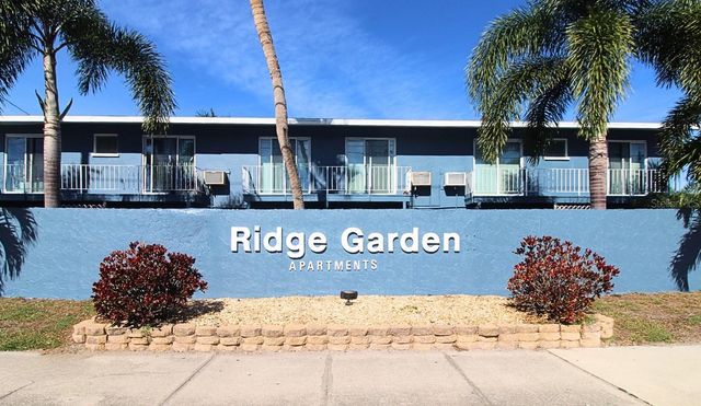 3001 BEE RIDGE ROAD 201, Sarasota, FL 34239