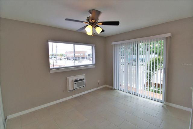 3001 BEE RIDGE ROAD 201, Sarasota, FL 34239