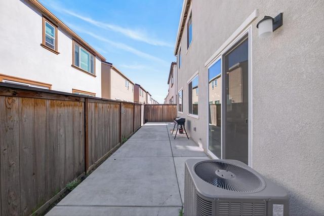 3579 Hammock Ave, Sacramento, CA 95835