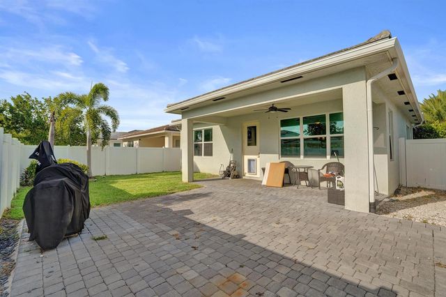 4147 ROSA Drive, Deerfield Beach, FL 33064