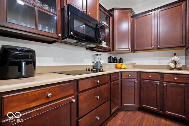 6406 Concord Drive, Zionsville, IN 46077