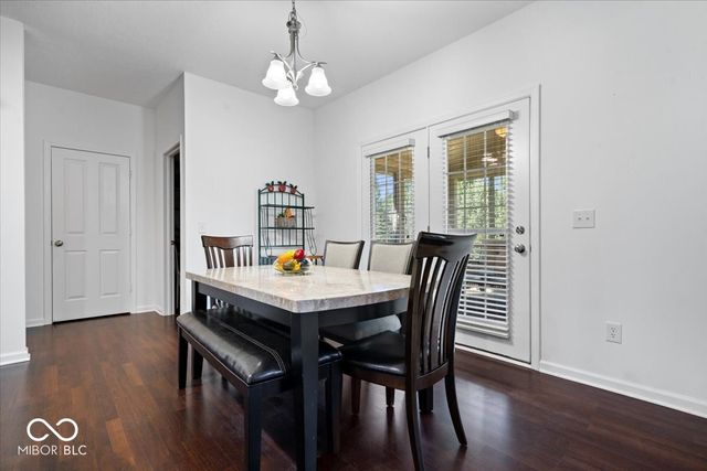 6406 Concord Drive, Zionsville, IN 46077