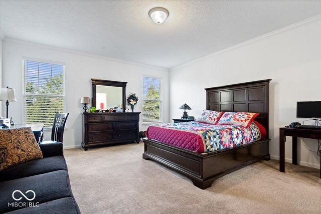 6406 Concord Drive, Zionsville, IN 46077