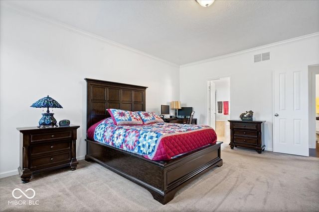 6406 Concord Drive, Zionsville, IN 46077