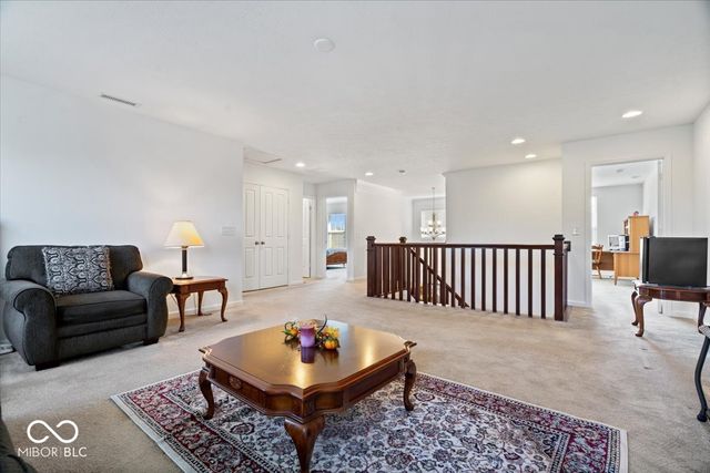 6406 Concord Drive, Zionsville, IN 46077