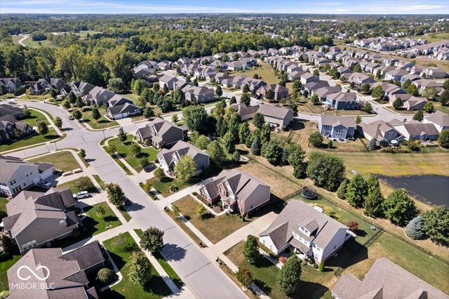 6406 Concord Drive, Zionsville, IN 46077