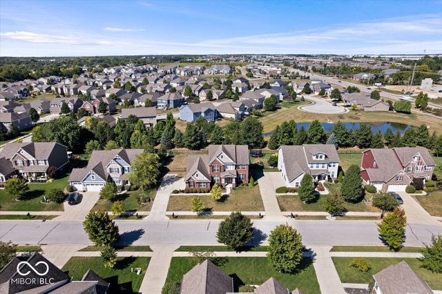 6406 Concord Drive, Zionsville, IN 46077