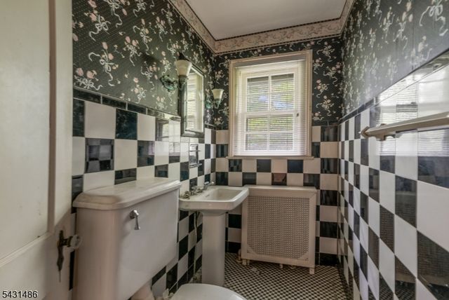 3 Shelbourne Ave, Trenton City, NJ 08618