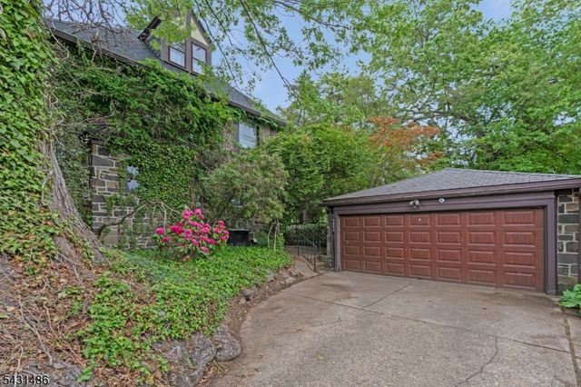 3 Shelbourne Ave, Trenton City, NJ 08618