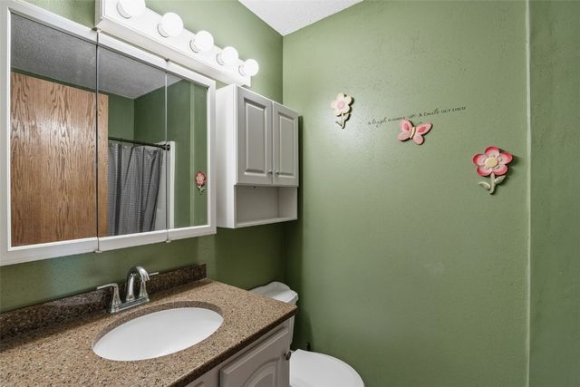 2570 Clark Avenue, Marion, IA 52302