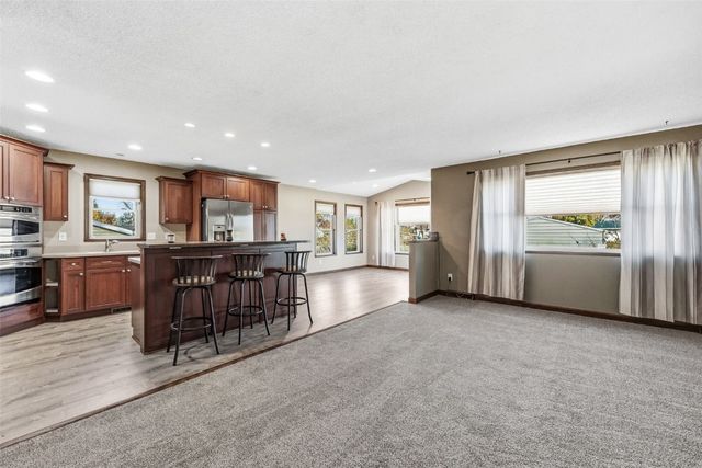 2570 Clark Avenue, Marion, IA 52302