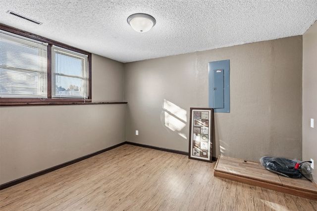 2570 Clark Avenue, Marion, IA 52302