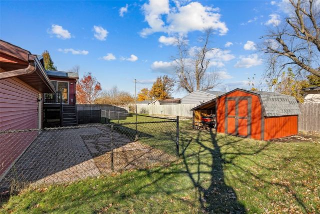 2570 Clark Avenue, Marion, IA 52302