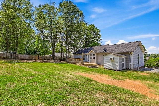 312 Carmichael Court, Boiling Springs, SC 29316