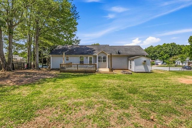 312 Carmichael Court, Boiling Springs, SC 29316
