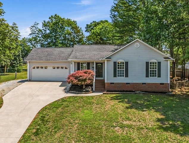 312 Carmichael Court, Boiling Springs, SC 29316