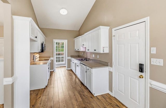 312 Carmichael Court, Boiling Springs, SC 29316