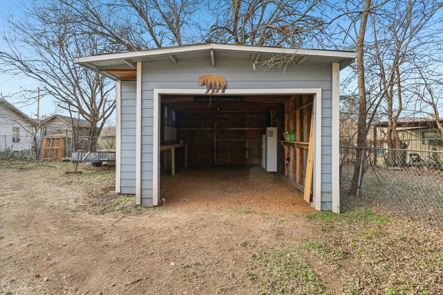 217 Pine Street, Aledo, TX 76008