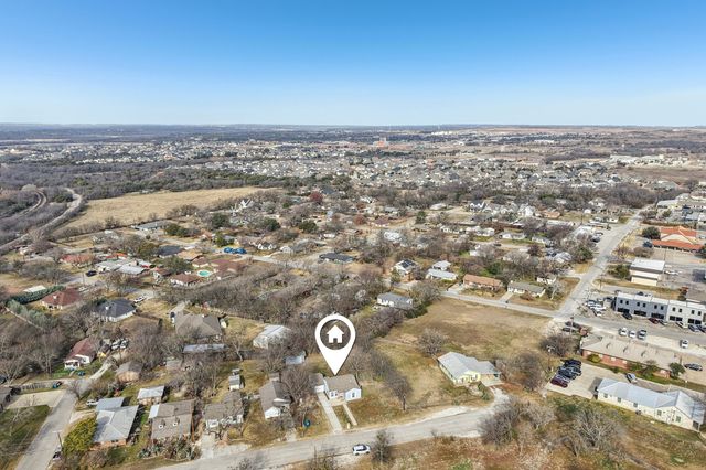 217 Pine Street, Aledo, TX 76008