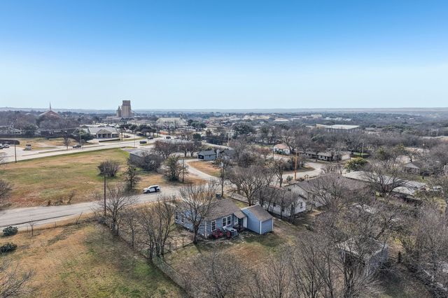 217 Pine Street, Aledo, TX 76008