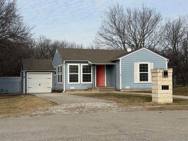 217 Pine Street, Aledo, TX 76008