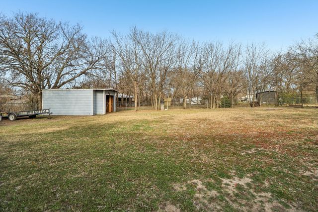 217 Pine Street, Aledo, TX 76008
