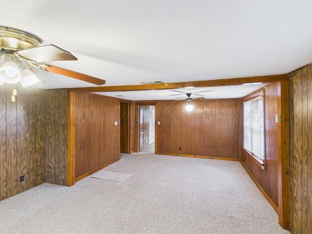 802 ZAUK Avenue, Dumas, TX 79029