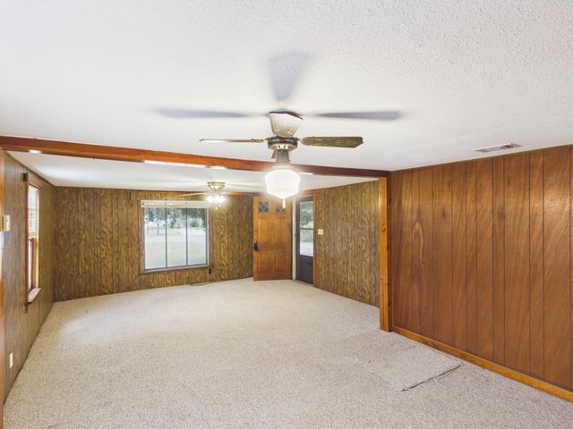 802 ZAUK Avenue, Dumas, TX 79029