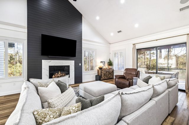 410 Windjammer Court, Destin, FL 32541