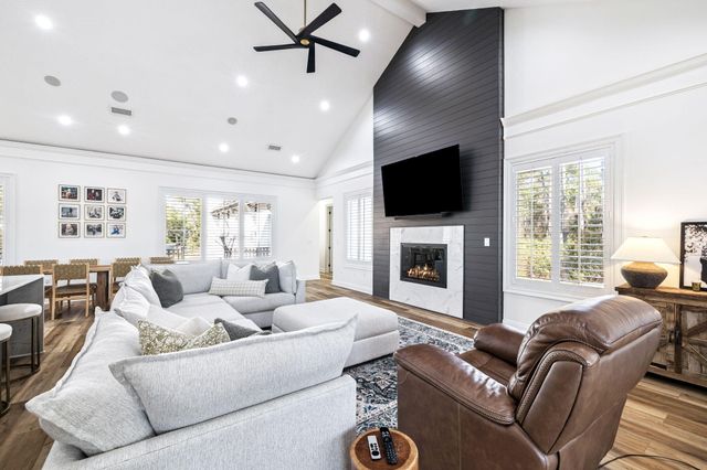 410 Windjammer Court, Destin, FL 32541