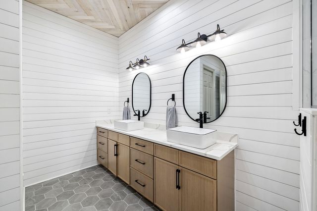 410 Windjammer Court, Destin, FL 32541