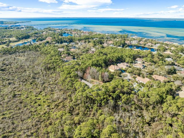 410 Windjammer Court, Destin, FL 32541