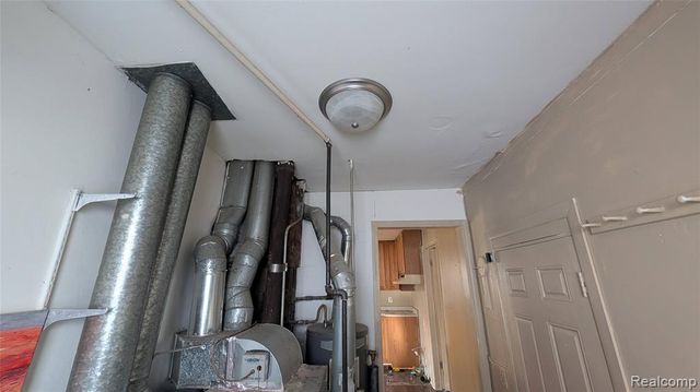 6713 Mcguire Street, Taylor, MI 48180