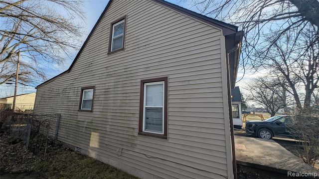 6713 Mcguire Street, Taylor, MI 48180