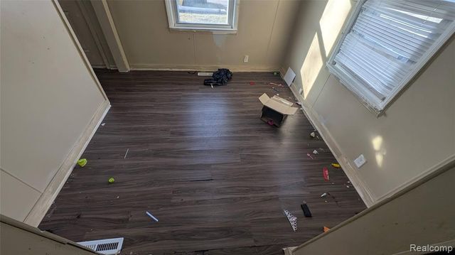 6713 Mcguire Street, Taylor, MI 48180